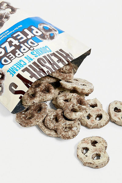 Hershey's Cookies 'n' Creme Dipped Pretzels - SlikWorld - Chokolade